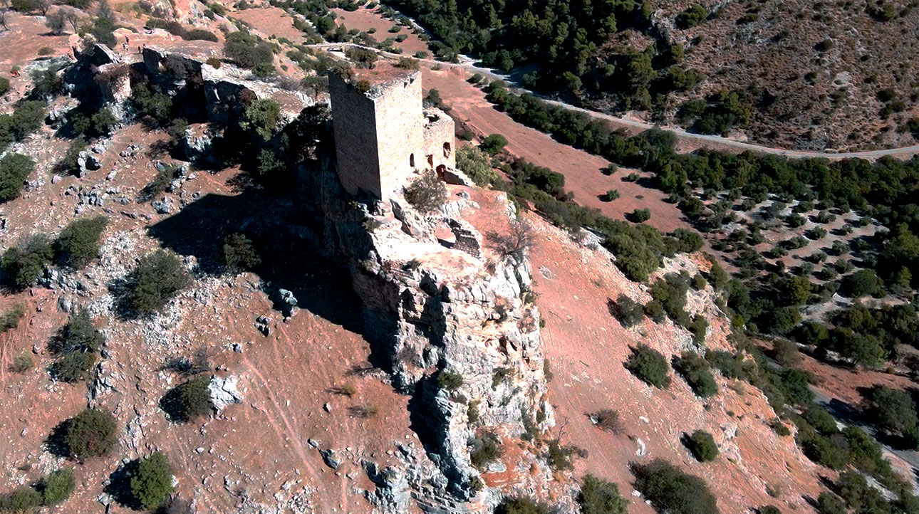 Vista aérea del Castillo de Otíñar